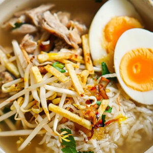 Saoto soep met kip & ei